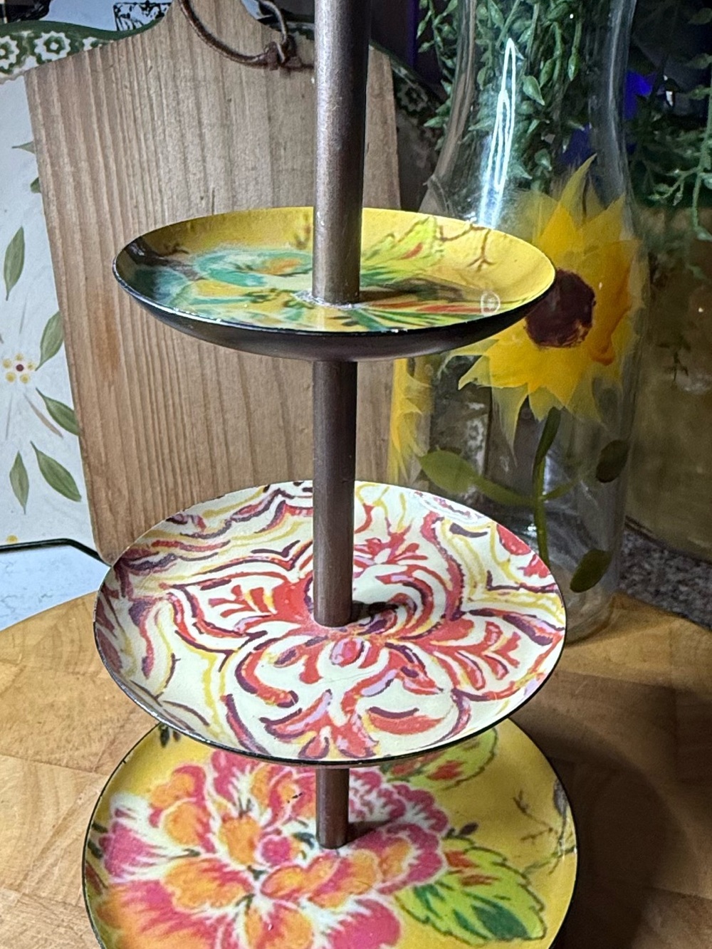 Cloisonné-Style Floral 3-Tier Display Stand